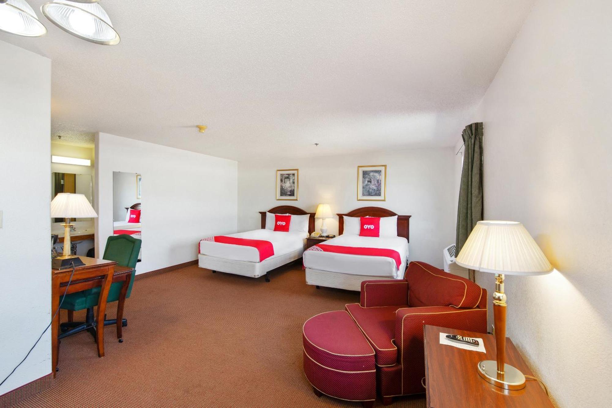 Hotel Oyo I-94 2*