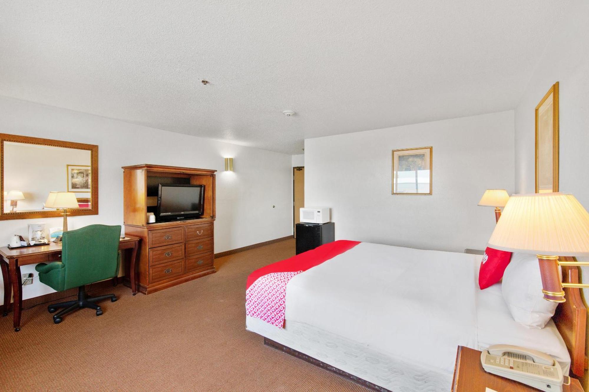 Oyo I-94 Hotel